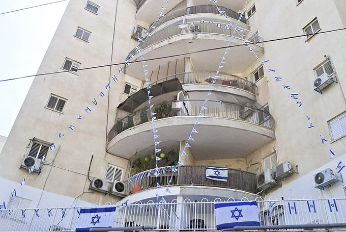 ובמקום השלישי: הבניין ברחוב ירושלים 65 
